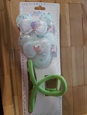 Princess Accessories Mint Green Bow Hair Clips by
